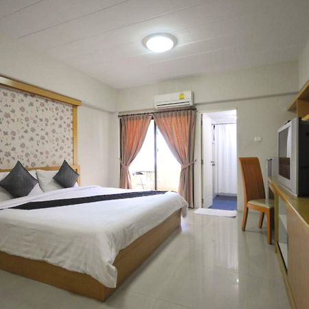 P Park Residence Charansanitwong Bangkok Luaran gambar