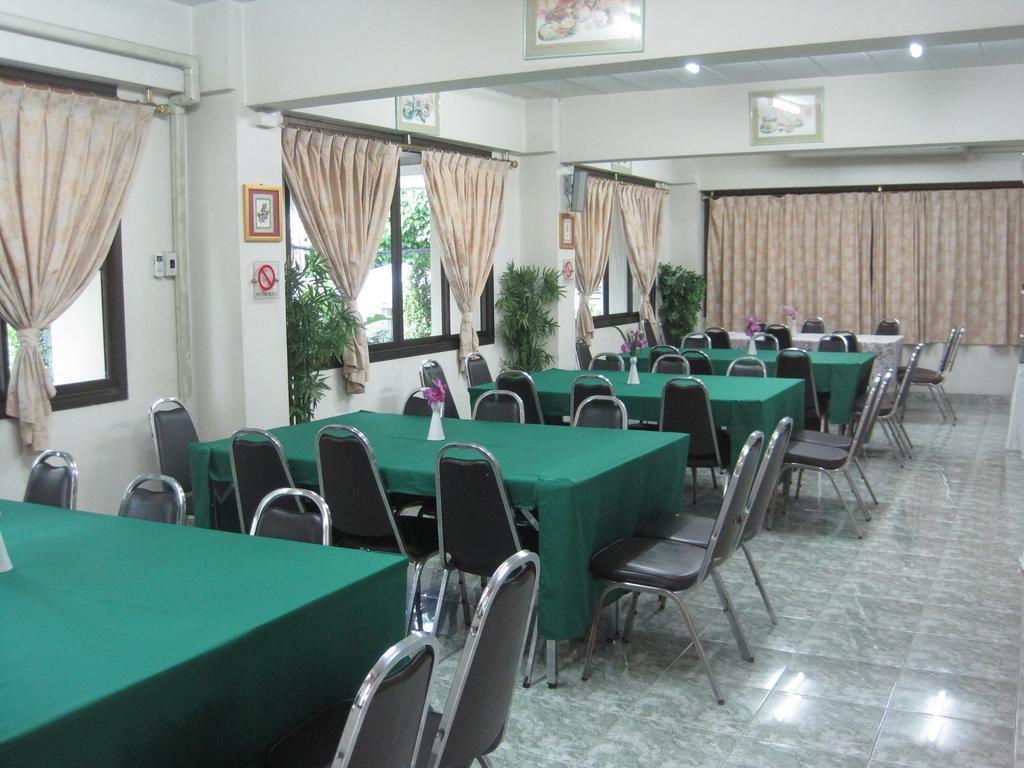 P Park Residence Charansanitwong Bangkok Luaran gambar