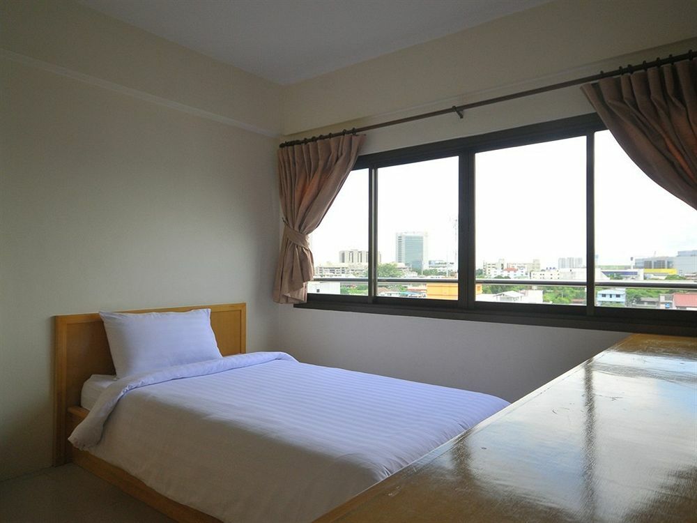 P Park Residence Charansanitwong Bangkok Luaran gambar
